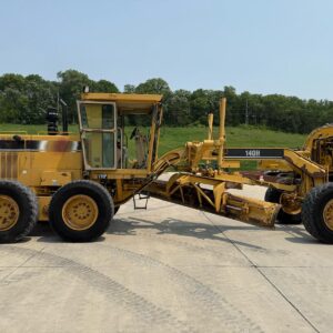 1997 CAT 140H