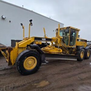 2005 CAT 140H